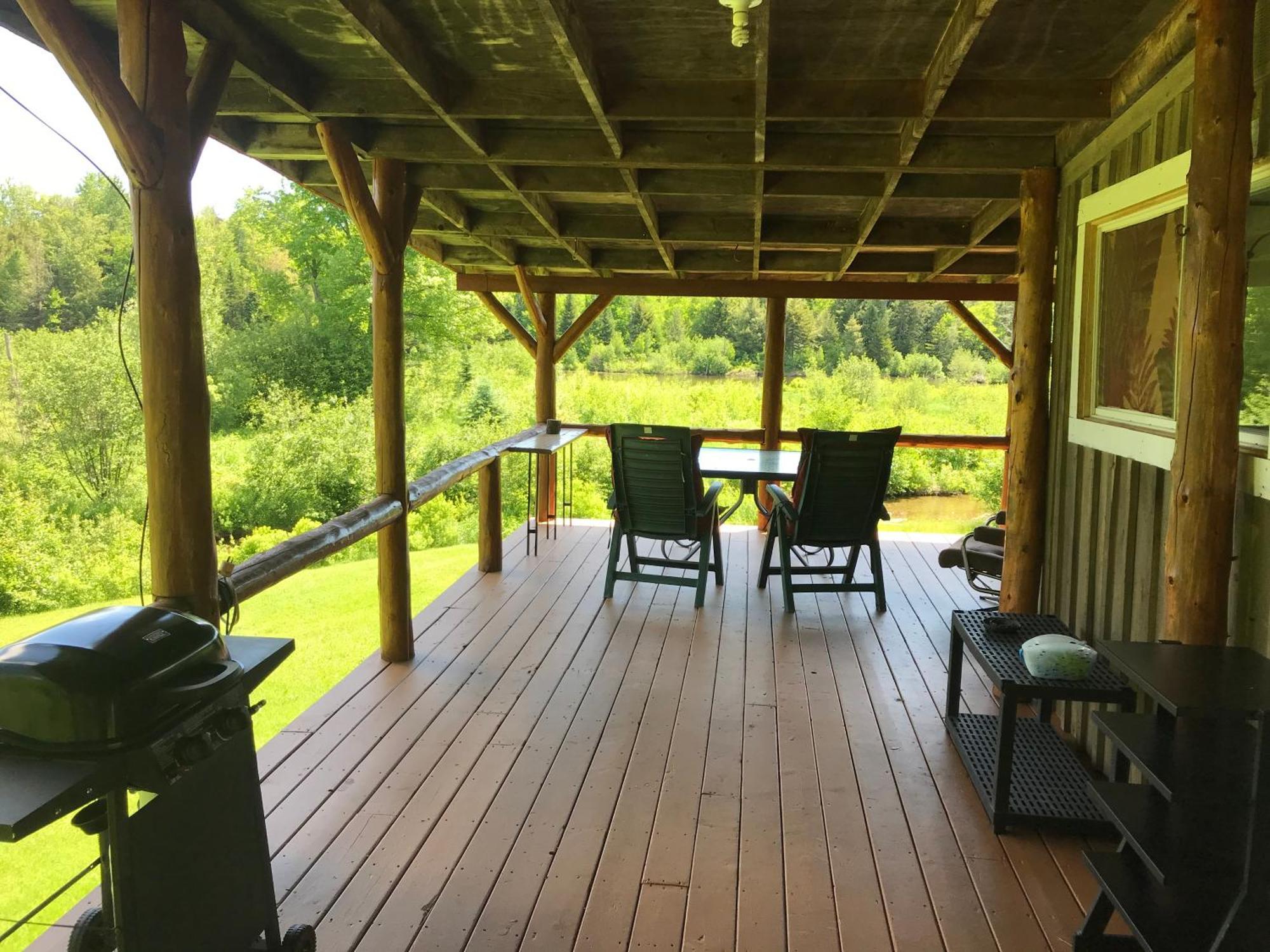 Paradis Sauvage Geronimo Saint-Etienne-de-Bolton Exterior foto